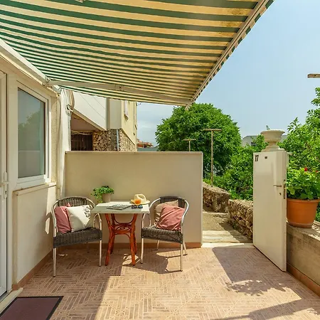 公寓 Kristic, Cozy With A Terrace *