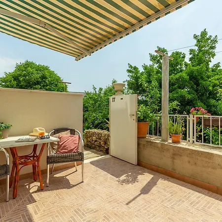 Kristic, Cozy With A Terrace