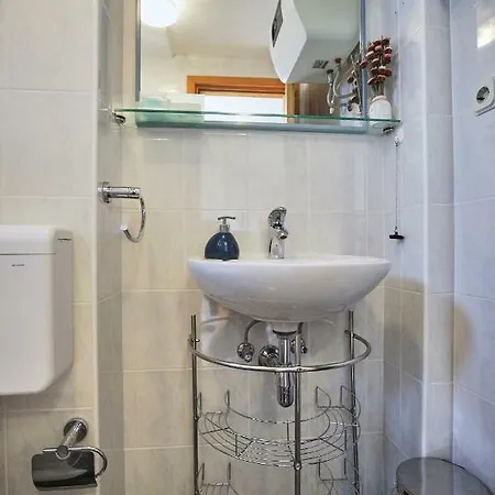 Apartment Kristic, Cozy With A Terrace *