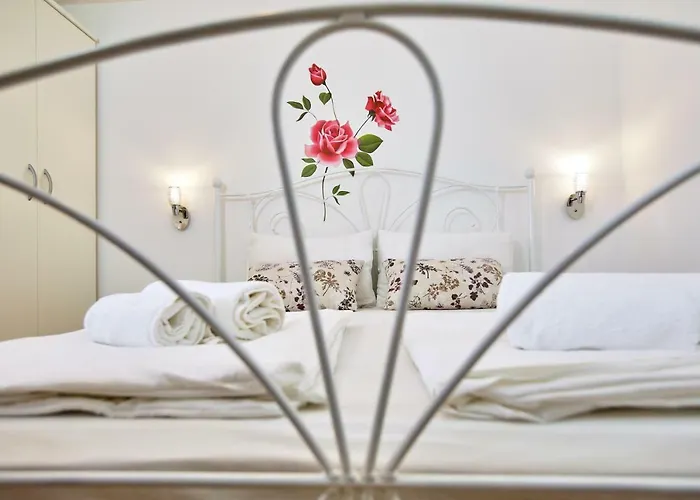 Apartman Kristic, Cozy With A Terrace