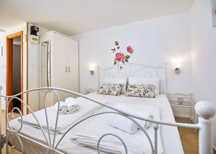 Kristic, Cozy With A Terrace 杜布罗夫尼克