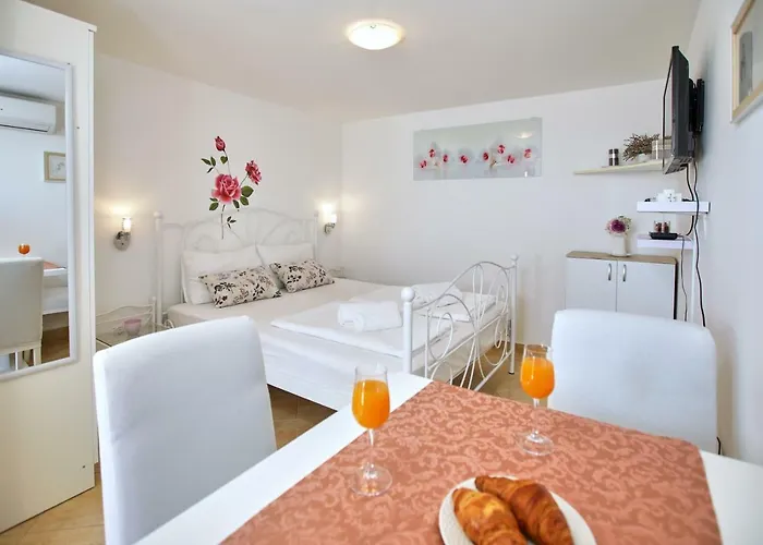 Apartment Kristic, Cozy With A Terrace Dubrovnik